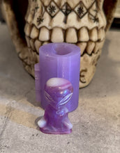 Load image into Gallery viewer, Mini Alien Silicone Mold