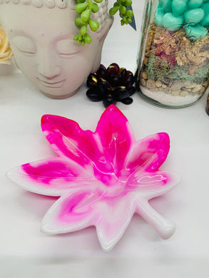 Pink and White Pot Leaf Trinket Dish