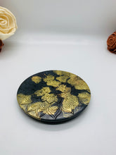 Load image into Gallery viewer, Black and Gold Circle Mandala Incense Holder