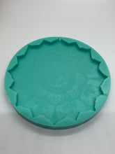Load image into Gallery viewer, Mandala Crystal Grid Silicone Mold