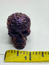 Load image into Gallery viewer, Small Matte Detailed Skull Silicone Mold