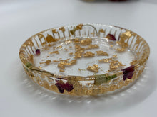 Load image into Gallery viewer, Gold Flakes and Rose Petals Crystal Dish
